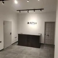 Petteo Serifos – hotel w mieście Livadakia