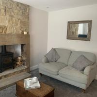 Tipsy Cottage Charming 2 bedroom home., hotell i Burley in Wharfedale