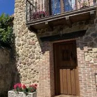 La Casa de Fefita (Stone house in a privileged environment 35 km from Bilbao), hotel di Villanueva de Mena