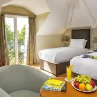 Hylands Burren Hotel、バリーボーンのホテル