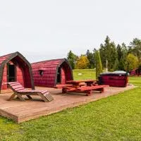 Saare Paadiküla, hotell i Veskiküla