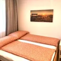 Apartment Deluxe with Garden Rapperswil-Jona, hotel v destinácii Jona