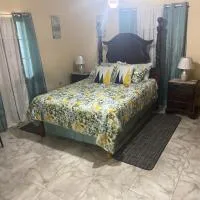 Coolworthy Cozy Retreat, hotel em Mandeville