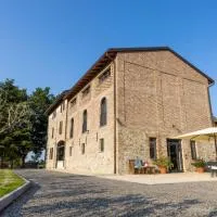 Agriturismo I Tre Colli -Rubbiano-, hotel din Viazzano