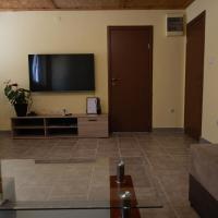 Apartman Delać, hotel near Tivat Airport - TIV, Tivat