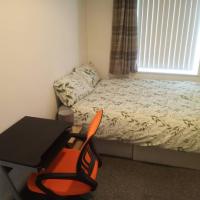 Ensuite Double-bed (H1) close to Burnley city centre