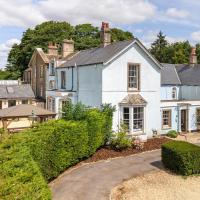 Historic country house retreat with hot tub, ideal for large groups
