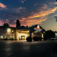 First Choice Inn at the Swell، فندق في غرين ريفر