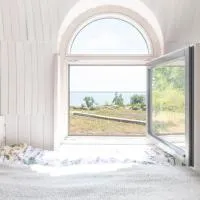 Igluhut on the South Coast of Lohusalu 200m from the Sea!, hotel di Lohusalu
