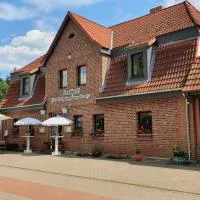 Landhotel & Restaurant Zum Krug im grünen Kranze: Pätower Steegen şehrinde bir otel