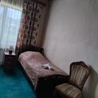 Garniguesthouse, hotell i Garni