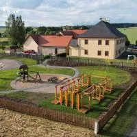 Penzion na Faře, hotel Dubenecben