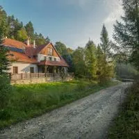 Biały Dom W ROPKI、Ropkiのホテル