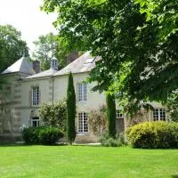 les grandes hayes, hotel a Coulonges-sur-Sarthe