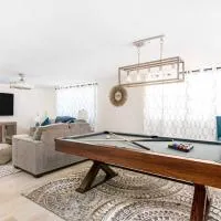 Renovated 3B 2BA, oasis yard Hot tub, hotel v destinaci Apollo Beach