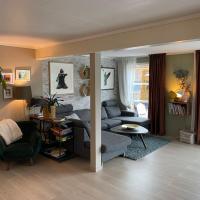 Helt hjem med stor hage og boblebad., hotel near "Sandefjord Airport, Torp" - TRF, Sandefjord