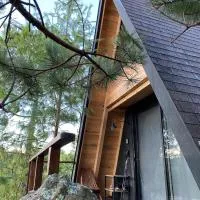 Cabañas Chalets Piedra Alta Zacatlan, hótel í Camotepec