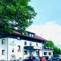 Viesnīca Steinbock Bed & Breakfast pilsētā Fišena