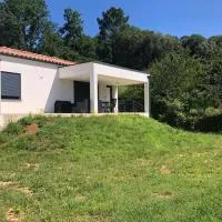 Maison entière pour 6 personnes dans les Cévennes, hotel en Cendras