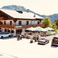 Nassfeld Frühstückspension Wulfenia da Livio, готель у місті Пассо Прамолло