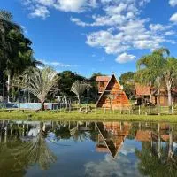 Pousada dos Azevedo，Cláudio的飯店