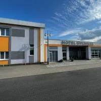 Hotel SYLWANA, hotel em Białe Błota