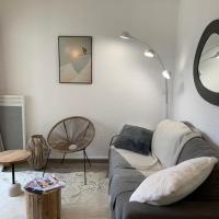 Authentique &; Design, hotel in Saint-Lary-Soulan