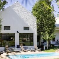 Mont d'Or Monte Bello Estate, hotel near Bram Fischer International Airport - BFN, Bloemfontein