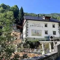 Bajta Kroparica, hotel sa Kropa