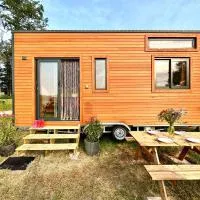 Tiny House et chevaux, хотел в Le Breuil