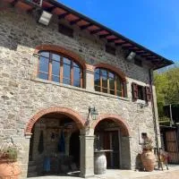 Agriturismo La Selva di Frena, מלון בפירנצולה