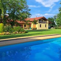 Apartman FARMA HRADEC，位于慕尼黑城堡Mnichovo Hradiste Airport - HRA附近的酒店