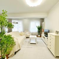 135m2 new apartment 5 rooms with airport pickup, hotel v okrožju Sansar, Ulan Bator