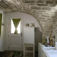 Location studio meublé 19m² proche de la mer, hotel u gradu 'Aubais'