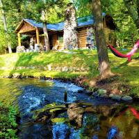 Steps to Beach-Hot Tub-Fireplace-Northern Original, Hotel in der Nähe vom Flughafen Cherry Capital - TVC, Traverse City