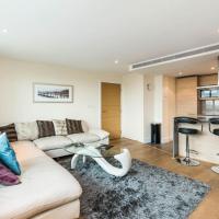 Luxury modern 2BD flat in centre