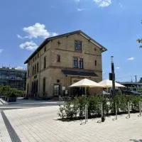 Hotel-am-Bahnhof Stuttgart-Ditzingen، فندق في ديتزينجين