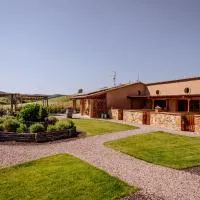 Agriturismo Giù al Pozzo โรงแรมในกาวอร์ราโน