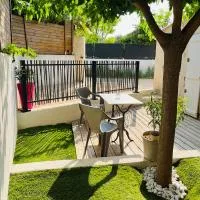 Au charme provençal, hotel a Allauch