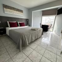 Red Hotel Centric Santiago โรงแรมที่Barrio Brasilในซานติอาโก