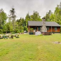 Secluded Elka Park Cabin Hot Tub and Fire Pit!