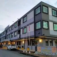 Hotel De Leon, хотел в Лахад Дату