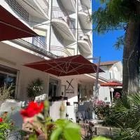X Hotel, hotel Punta Marinában