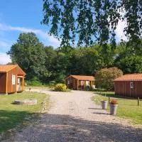 Les Chalets du Quignon, hotel u gradu Autry-le-Châtel