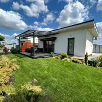 Apartmán Zuzana, хотел в Nesvady