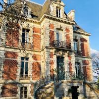 Suite privée bleu au château de la Franceule