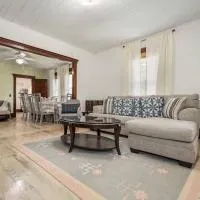 Mountain Serene Views and Creek-side Charm - Pet friendly, hotel en Rowlesburg