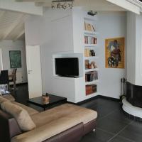 Manolis Loft