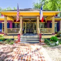 The Steamboat Inn โรงแรมในJefferson