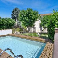 Nice Home In Vallabrgues With 3 Bedrooms, Wifi And Outdoor Swimming Pool